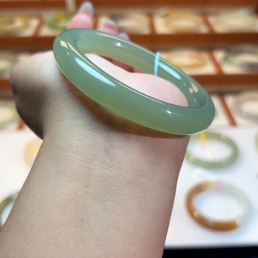 和田玉未镶嵌手镯冰晴绿胖圆手镯无包容