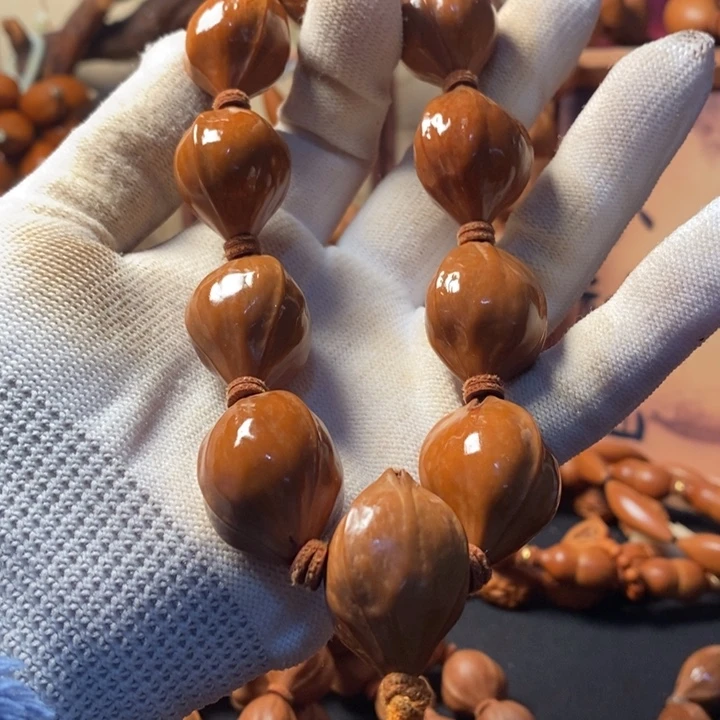 手串/手链橄榄核2.0三花铁盒