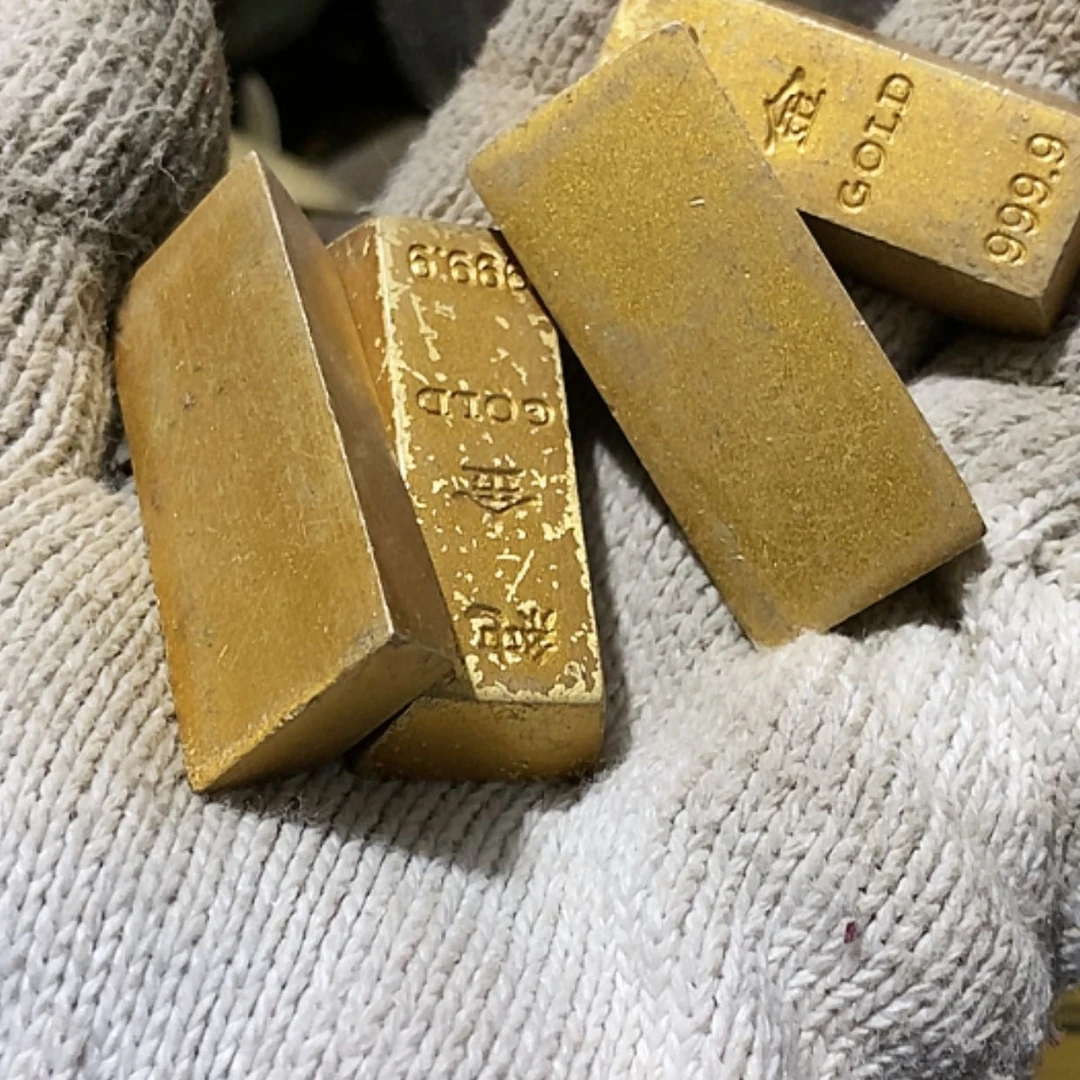 【闪购商品】用****㐱金属制品