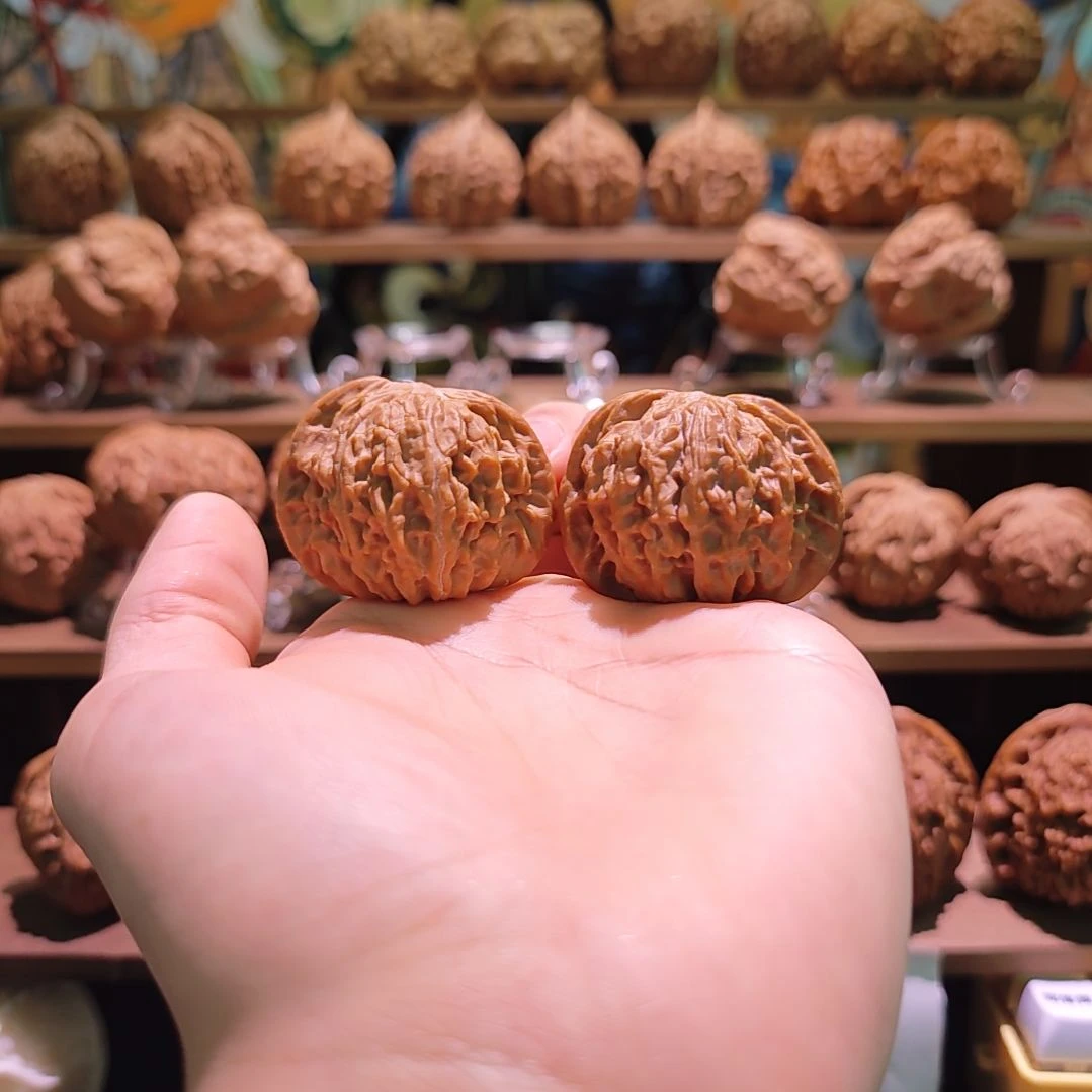 大***困文玩核桃吊坠41磨盘