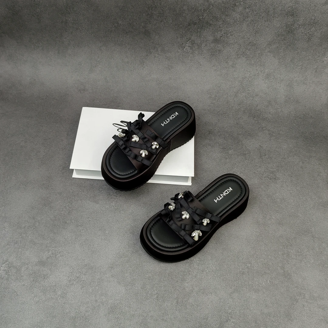 2025年夏季新款厚底时尚松糕底舒适水钻外穿女拖鞋凉鞋百搭9112