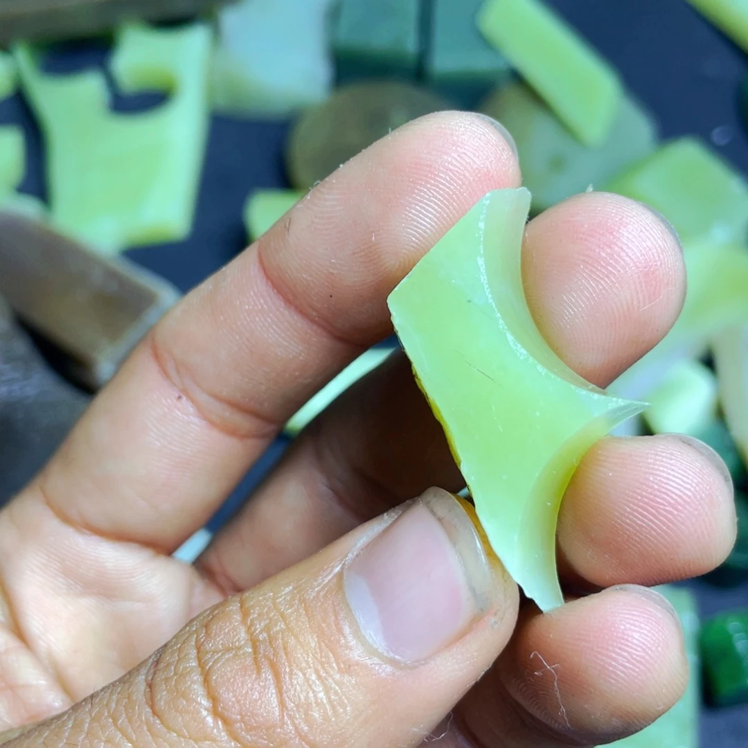 和田玉珠宝半成品未镶嵌凡**子