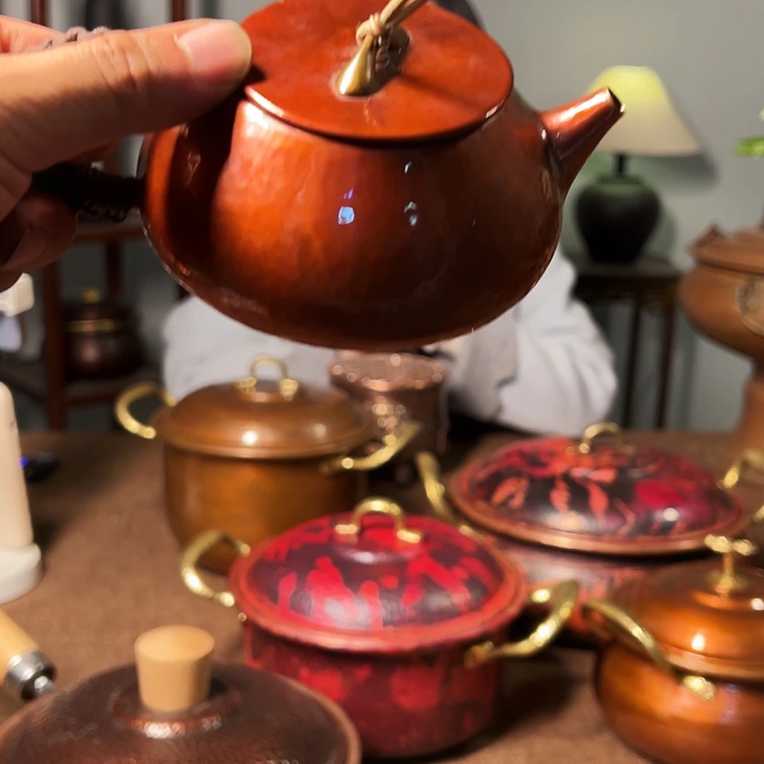 紫铜烤色石瓢壶。