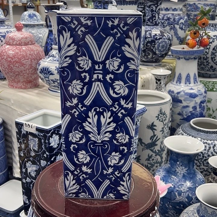 摆件青花瓷居家摆件，花瓶
