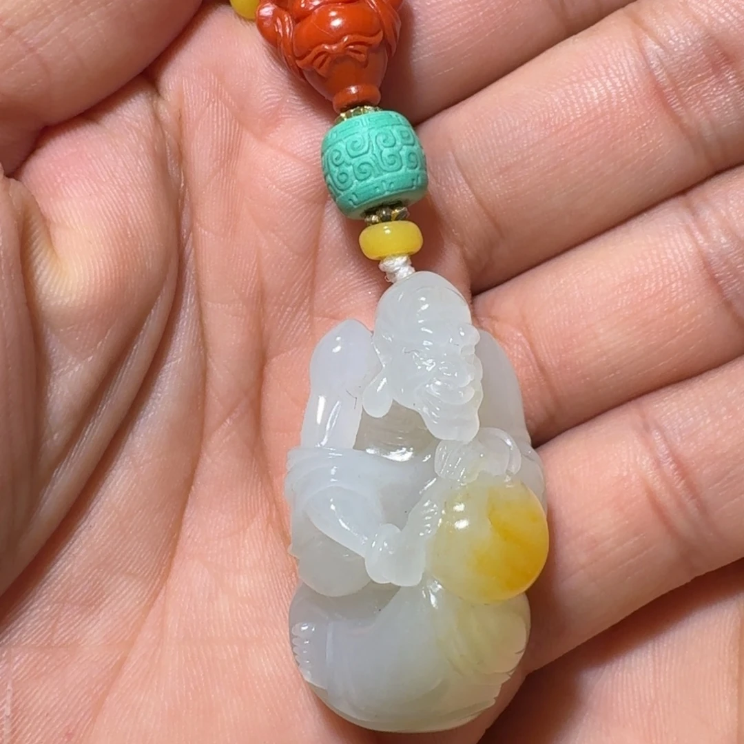 和田玉（糖玉）未镶嵌颈饰