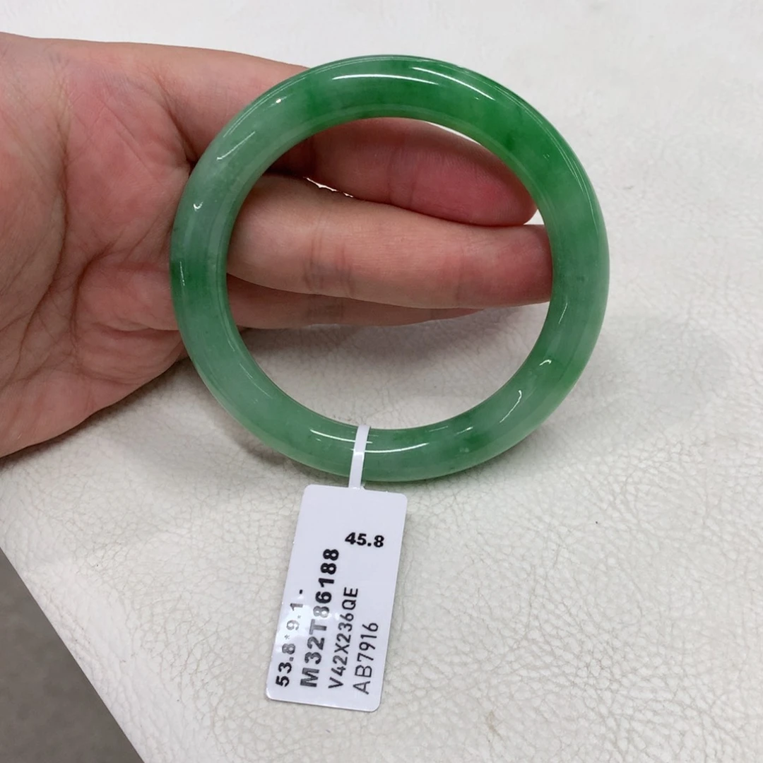 未镶嵌手镯翡翠53.8圈口满绿圆条