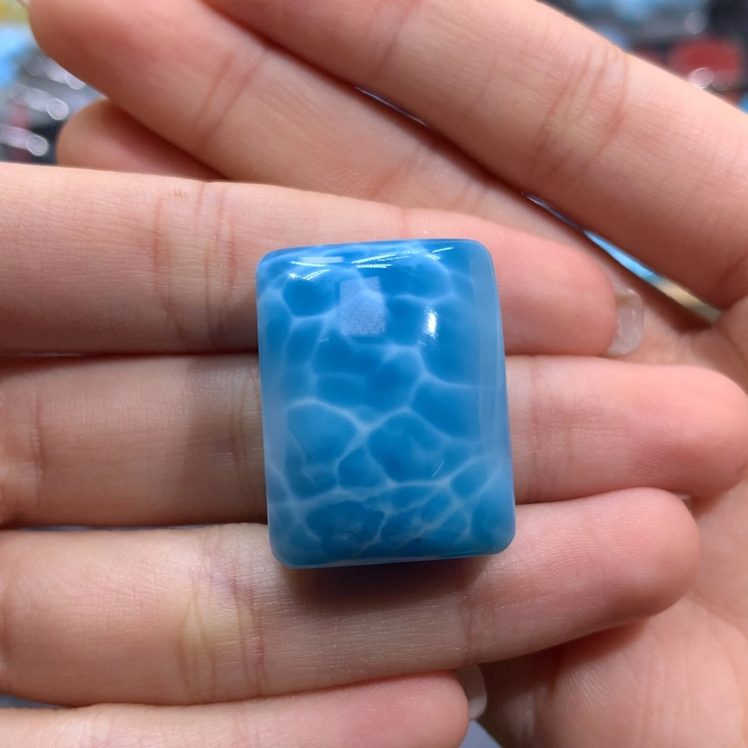 好***散针钠钙石（海纹石）未镶嵌颈饰