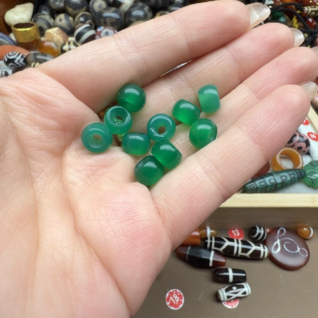 蓝***刀玛瑙/玉髓未镶嵌珠宝半成品