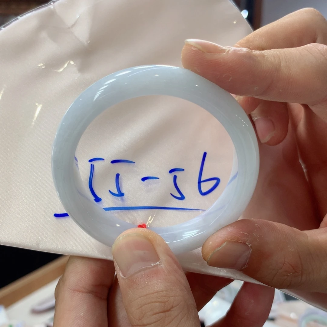 翡翠未镶嵌手镯买断