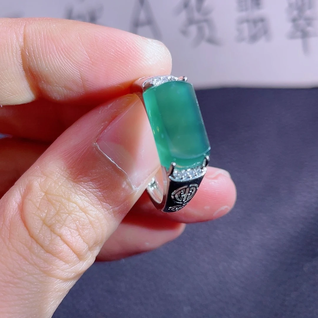 翡翠颈饰未镶嵌999999999