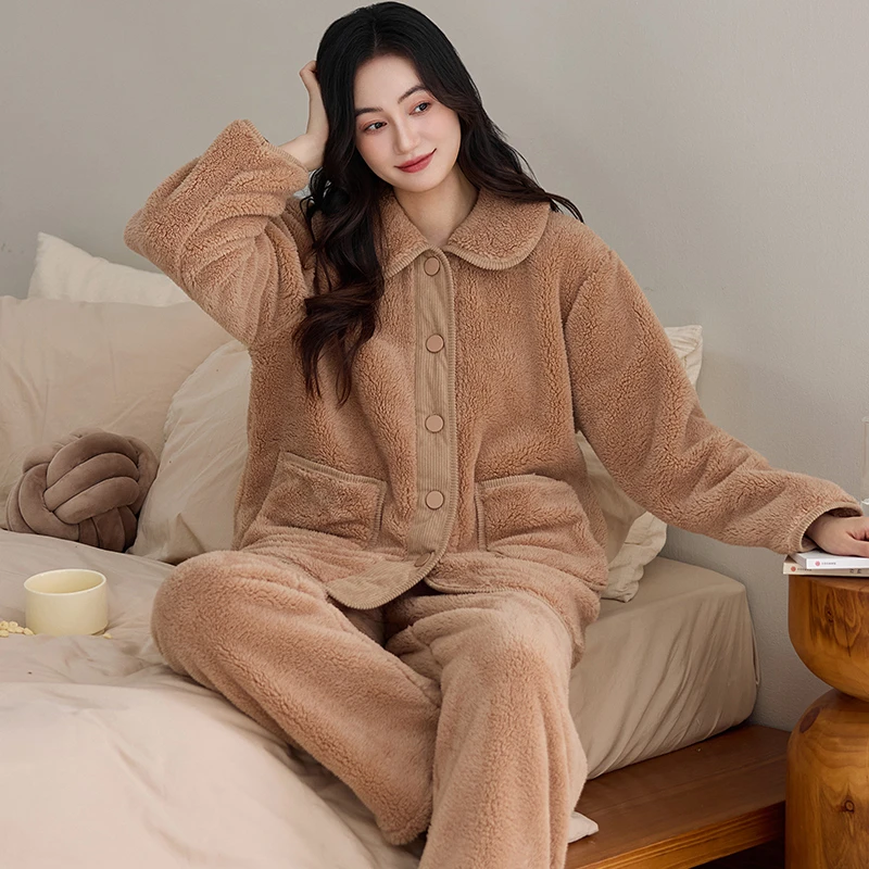 2025秋冬季新款简约翻领加厚加绒珊瑚绒保暖女士可外穿家居服套装