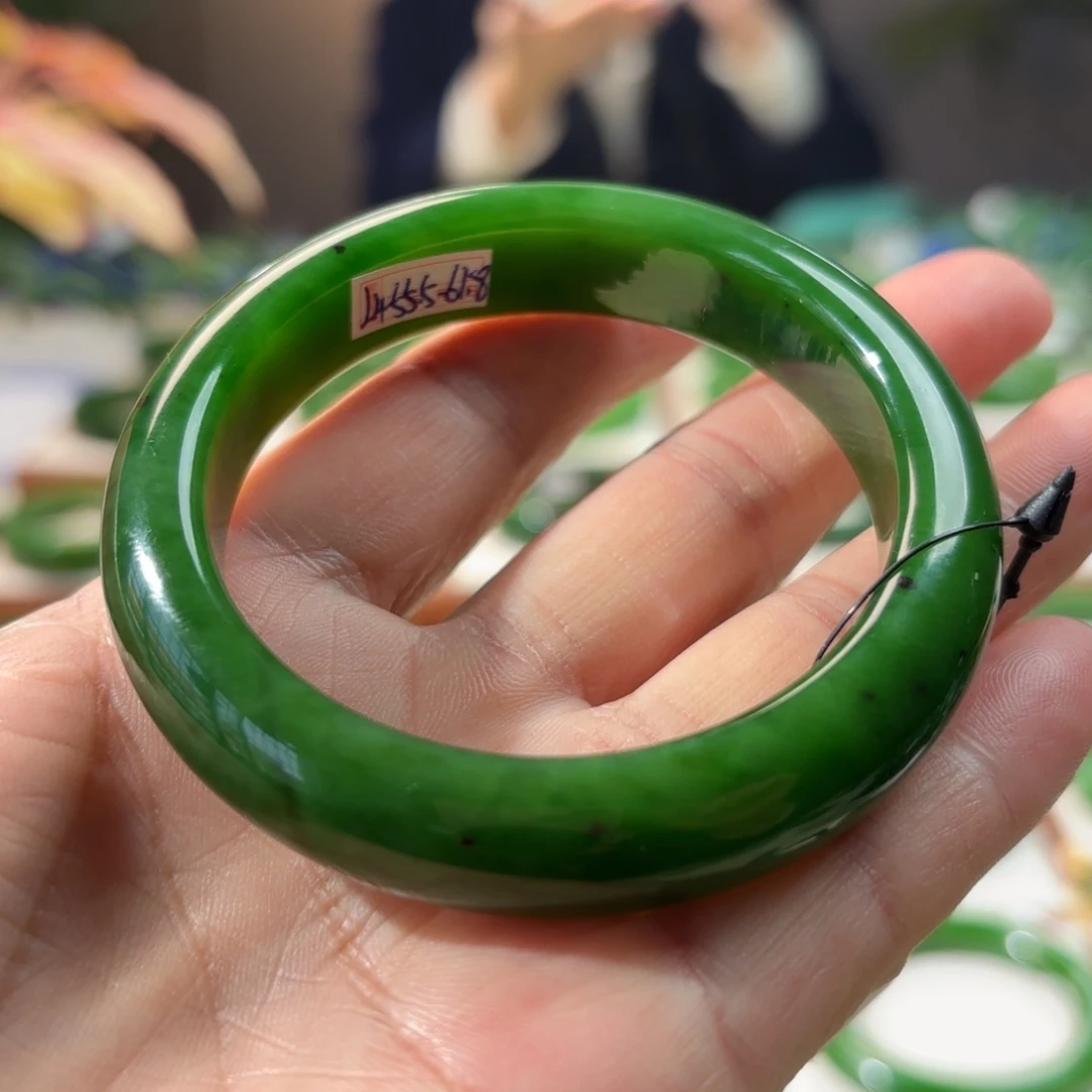 未镶嵌手镯和田玉（碧玉）