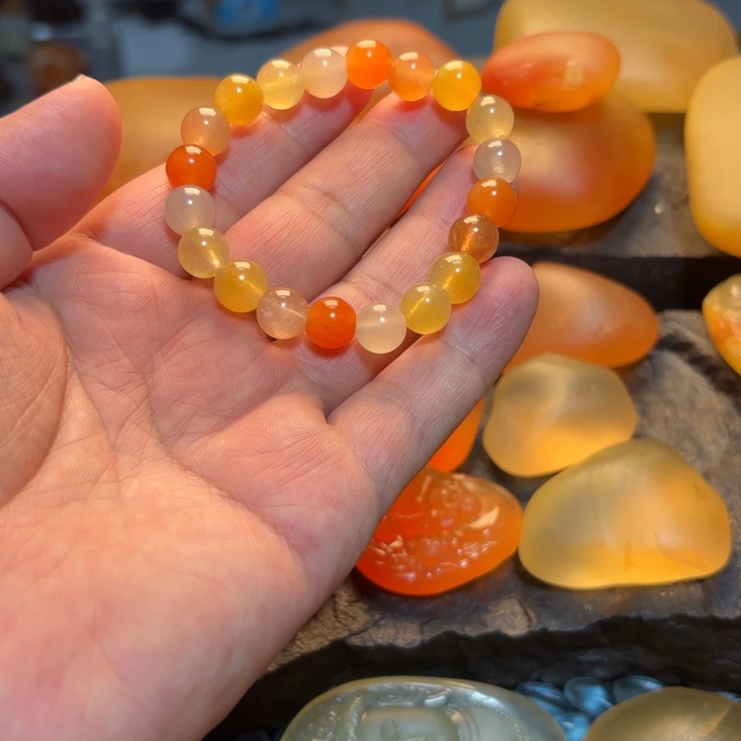 大***利石英岩玉未镶嵌手串