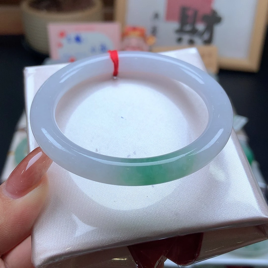 翡翠未镶嵌手镯6号