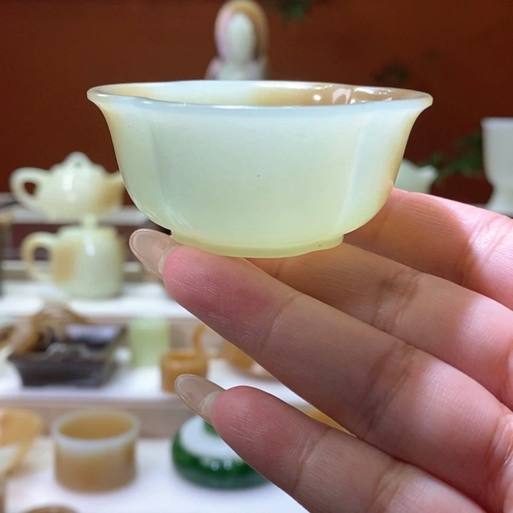 未镶嵌和田玉摆件且末糖翠海棠杯
