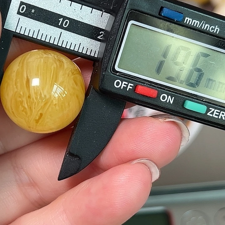 裸石蜜蜡未镶嵌微瑕150