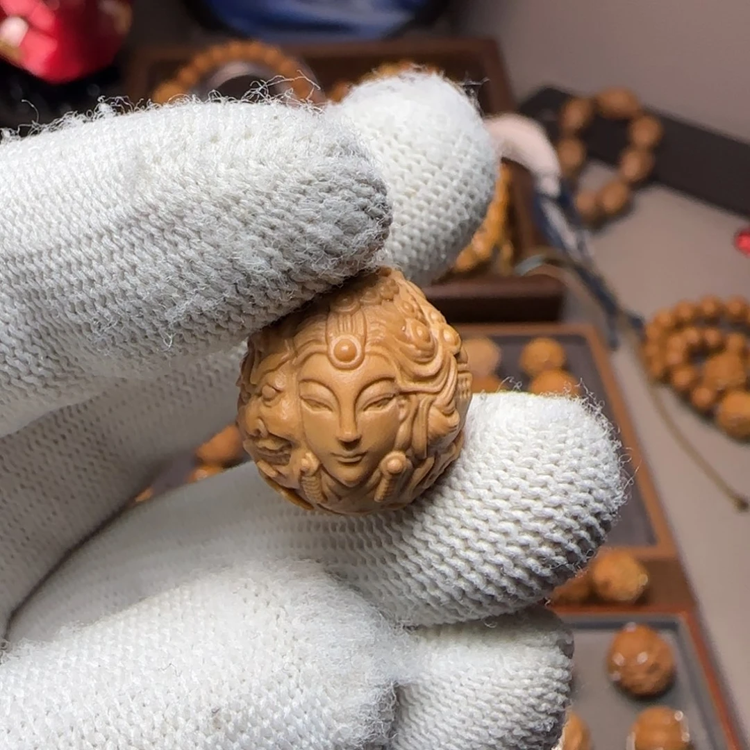 吊坠猴头核桃新拉姆