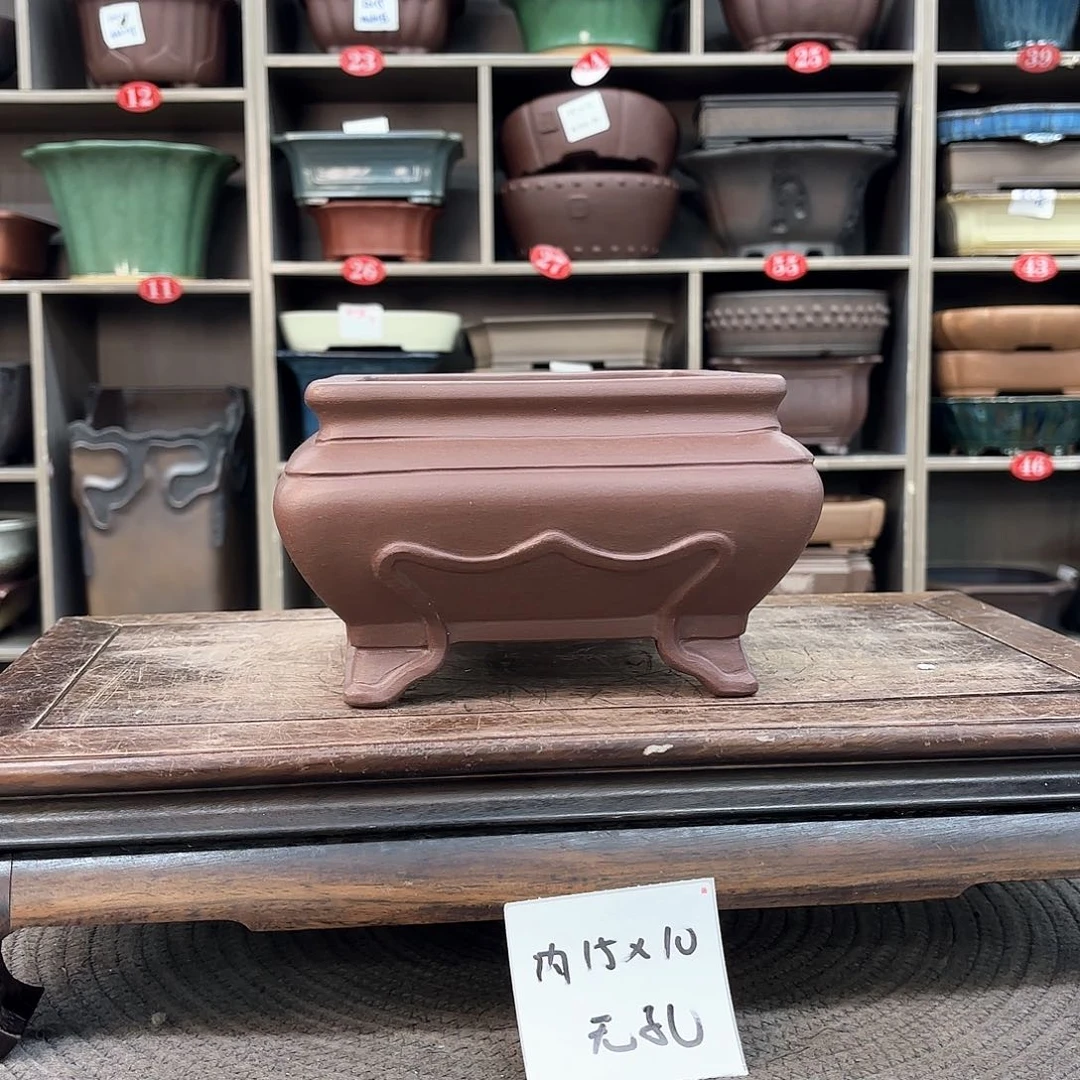 紫砂花盆紫砂的颜色很好看