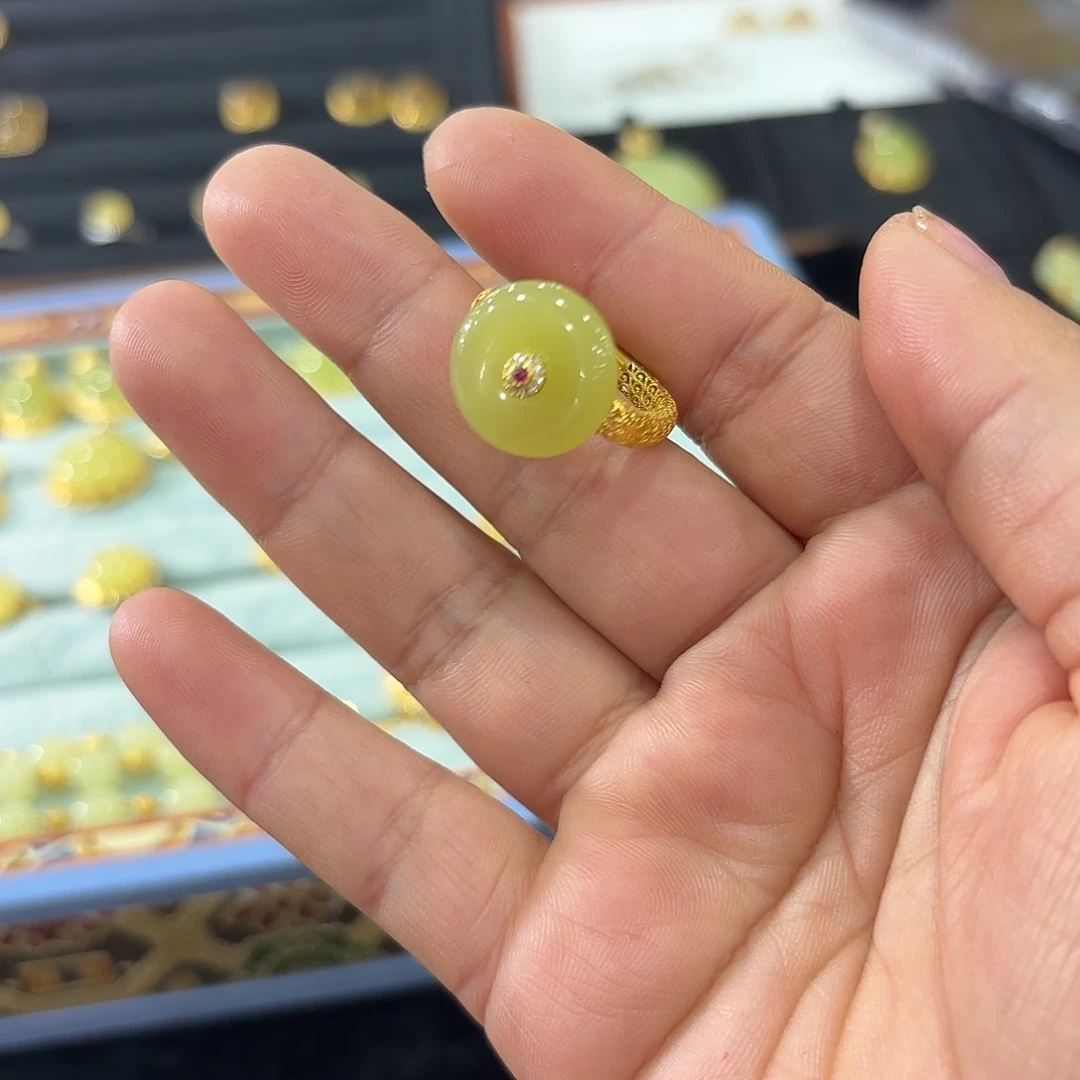 和田玉和田玉多样性发货拍一发一未镶嵌