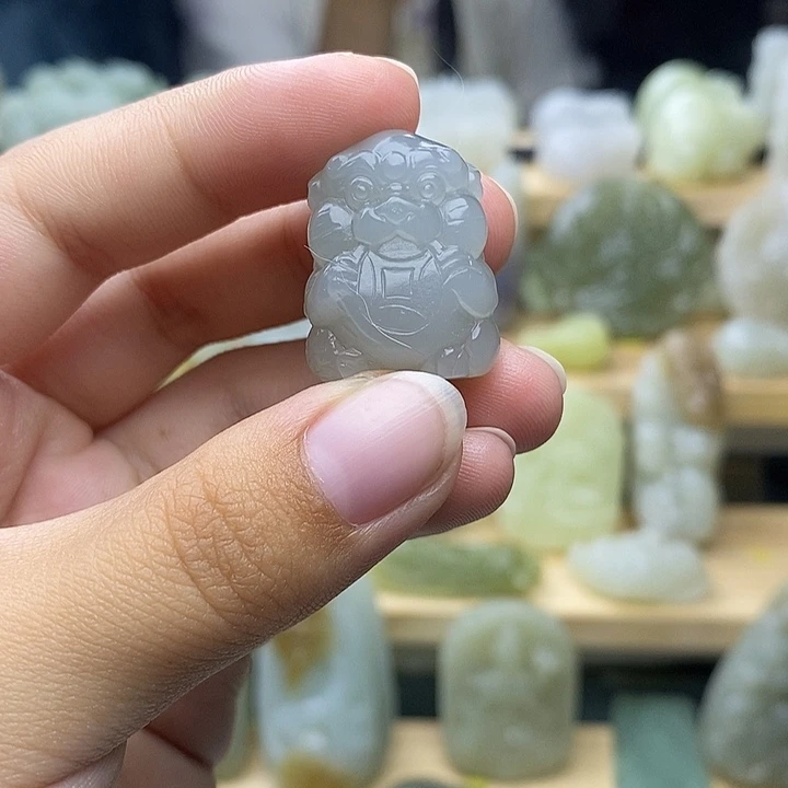 未镶嵌和田玉挂件