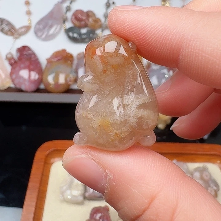 硅化玉手镯合金虫纹兔