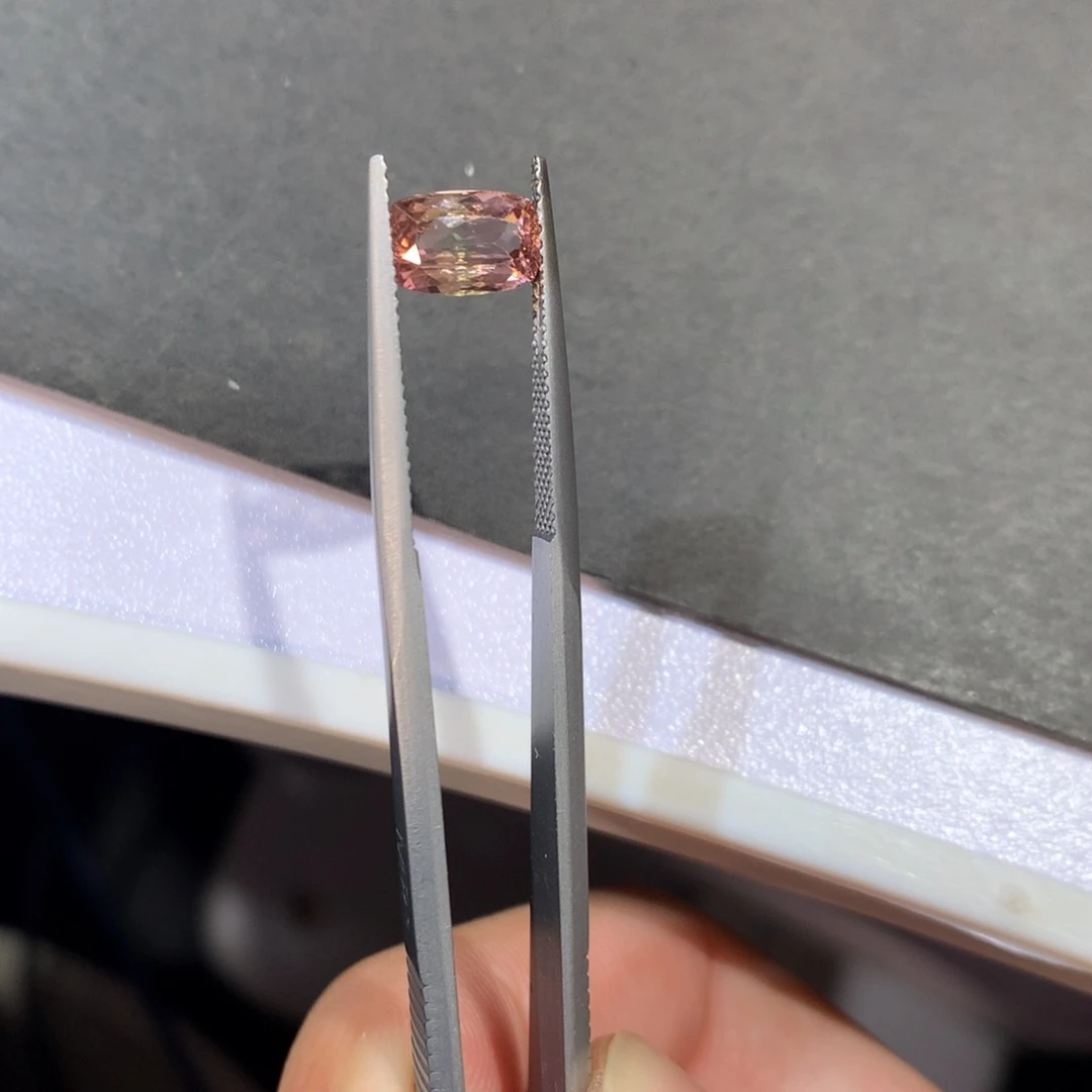 未镶嵌裸石碧玺1.75克拉