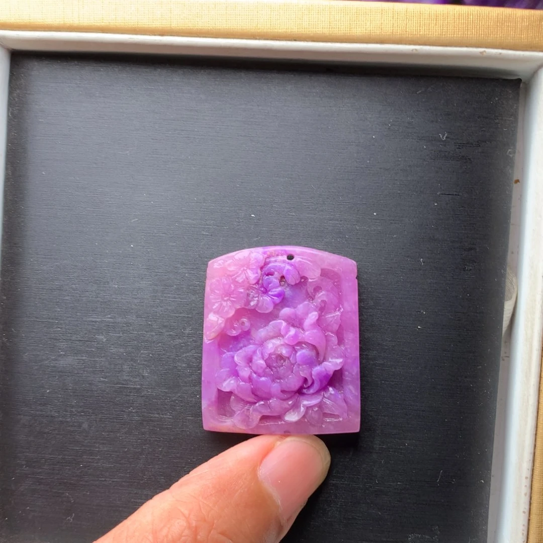 未镶嵌苏纪石（舒俱来）吊坠