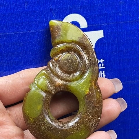 六***鱼和田玉未镶嵌挂件