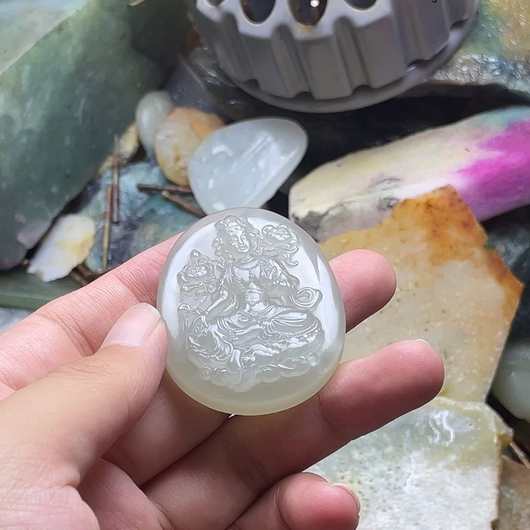 仁***者和田玉未镶嵌颈饰