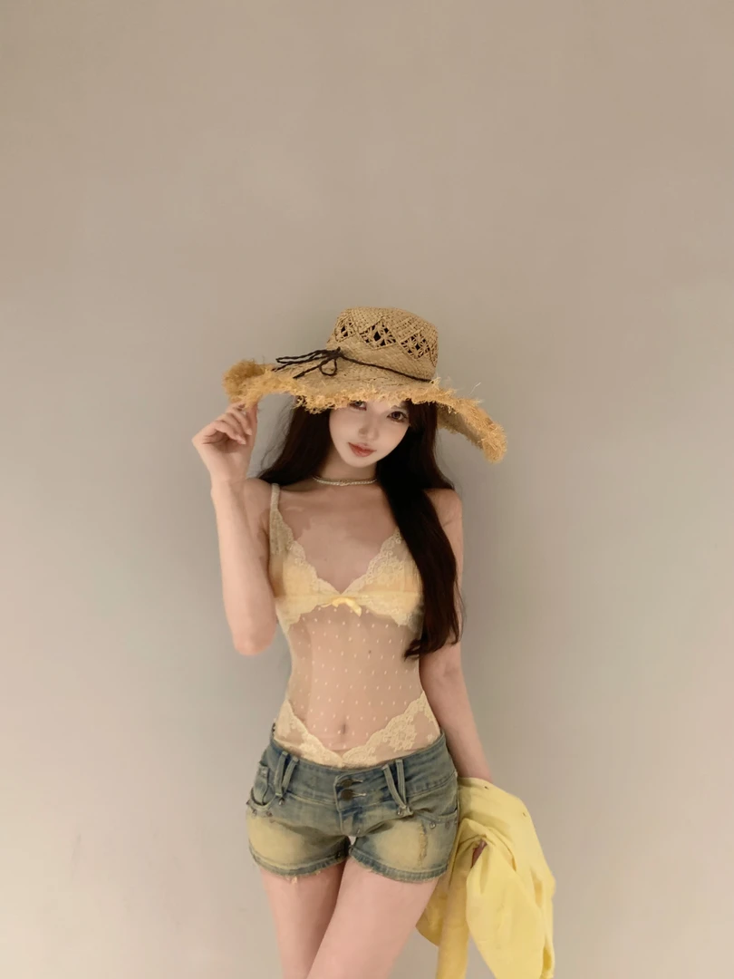 Yucii 蕾丝波点印花蝴蝶结吊带背心女夏季甜辣风修身短款上衣