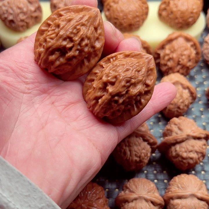 吊坠桃核大红袍36精品