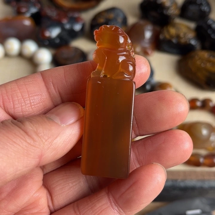 玛瑙/玉髓未镶嵌珠宝奇石