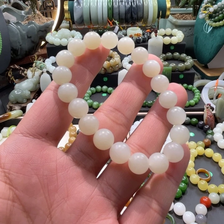 和田玉未镶嵌手串