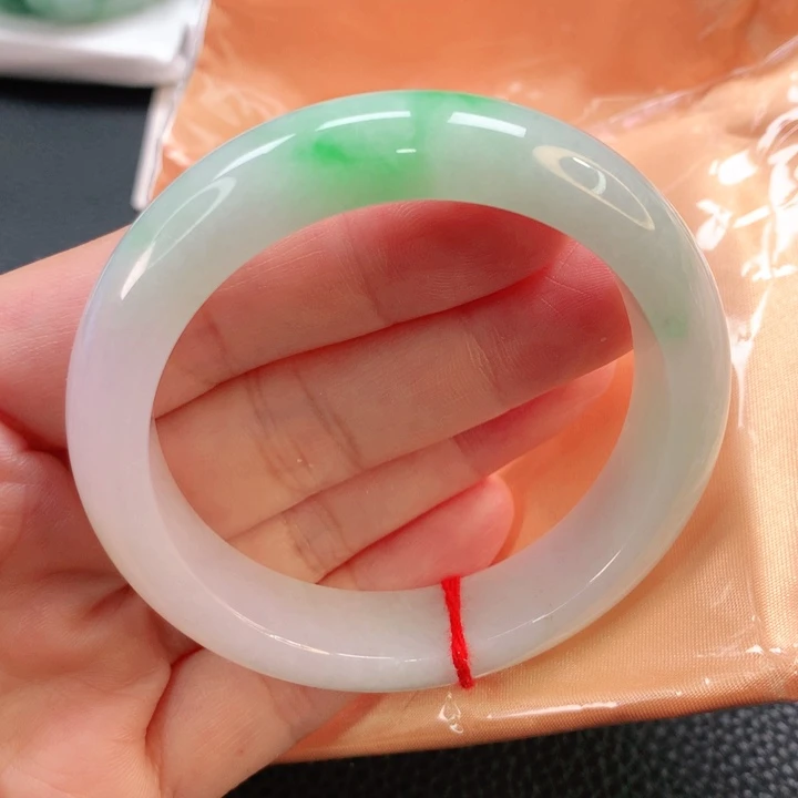 翡翠手镯未镶嵌53正