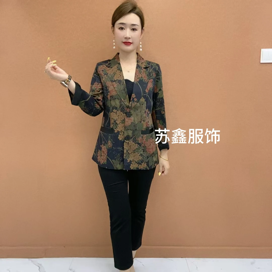 2025新款气质印花西装外套 中老年小西装妈妈装