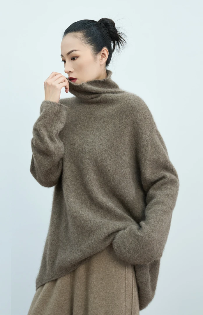 原驼色堆堆领长袖毛衫