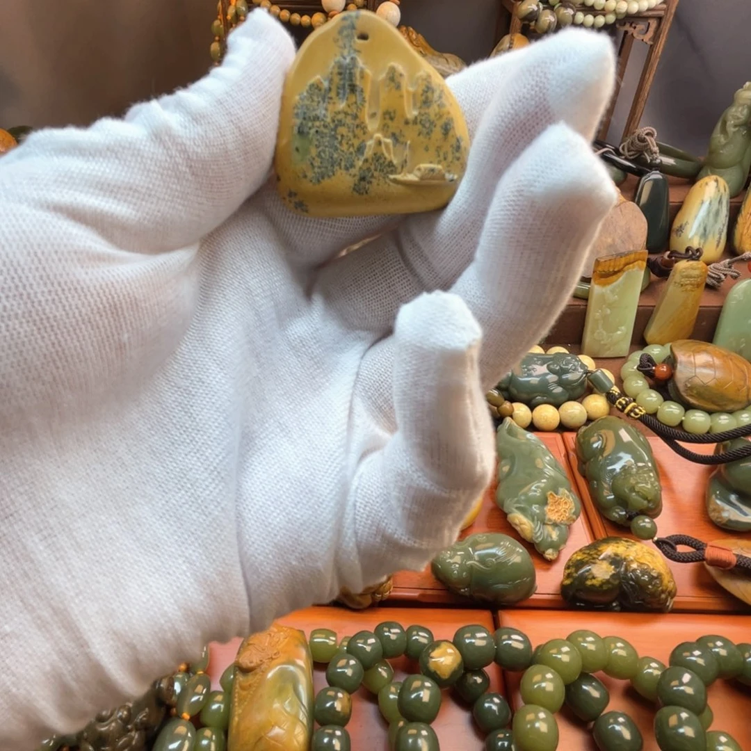 岫岩河磨玉（透闪石质玉）未镶嵌颈饰