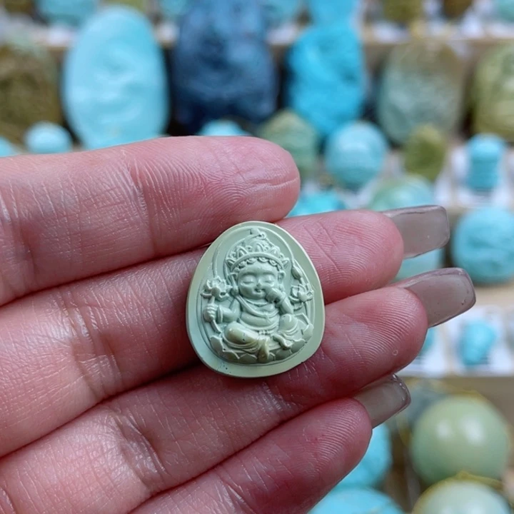 绿松石未镶嵌珠宝奇石