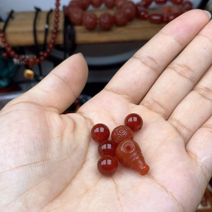 持***恒未镶嵌颈饰玛瑙/玉髓