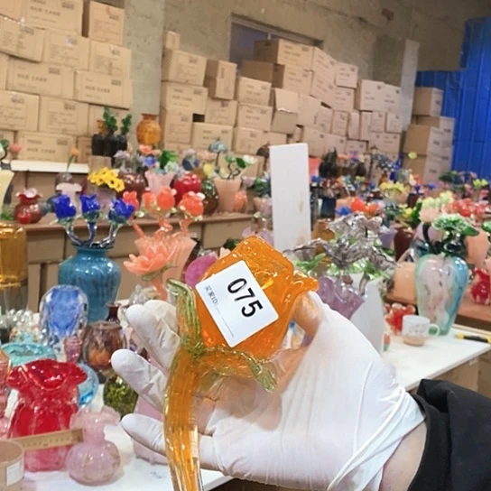 琉璃花瓶高50厘米宽6厘米