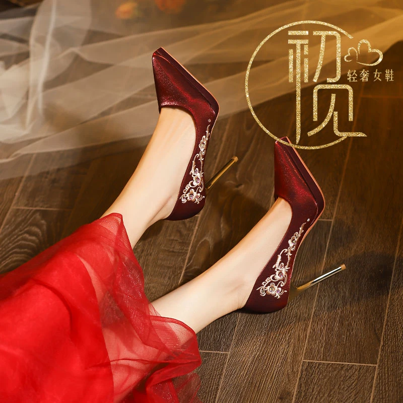 绝美防水台婚鞋女日常百搭不累脚刺绣高跟鞋法式主纱秀禾新娘鞋