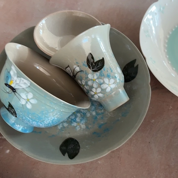 莫^_^^_^ 哦婆婆兔^_^^_^^_^