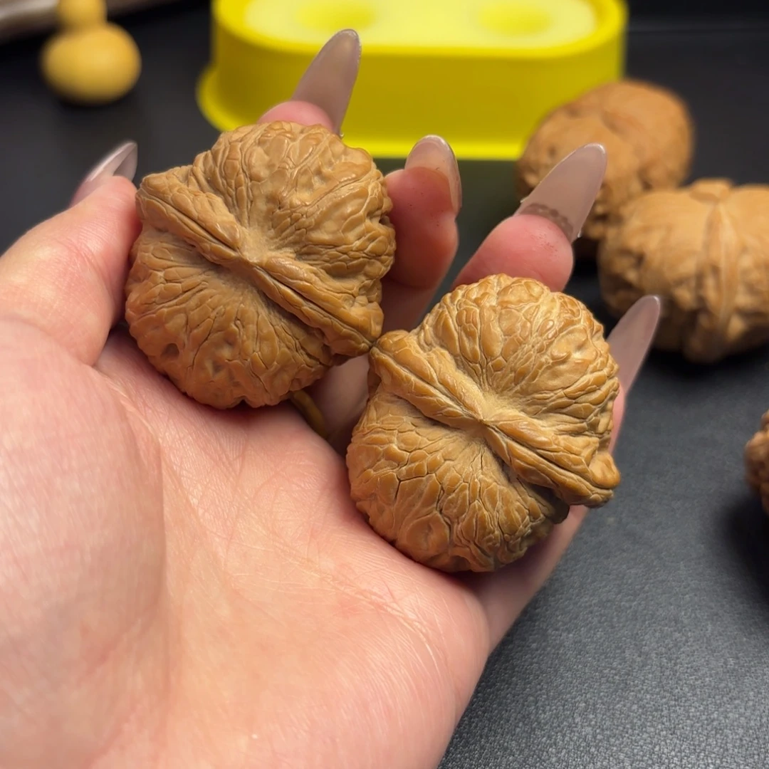 臭***学文玩核桃吊坠文玩核桃元宝尺寸43