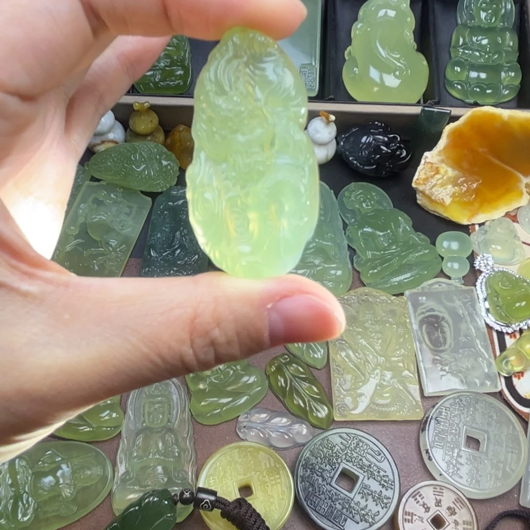 蛇纹石玉未镶嵌吊坠(不含链)