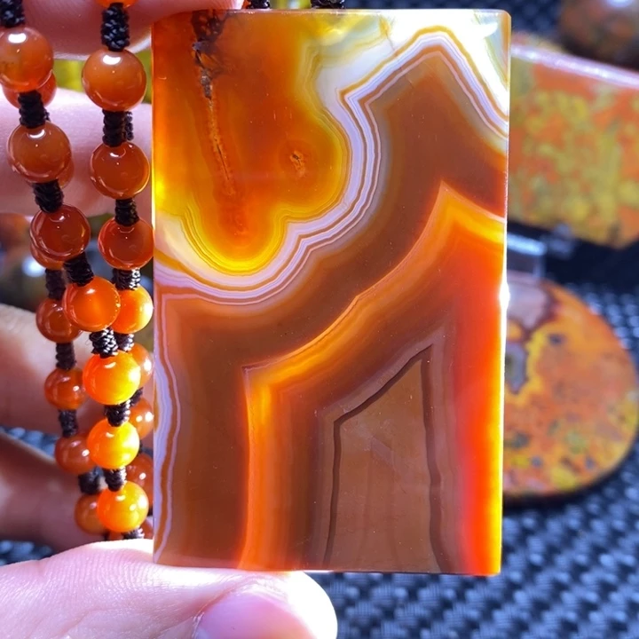 玛瑙/玉髓颈饰未镶嵌