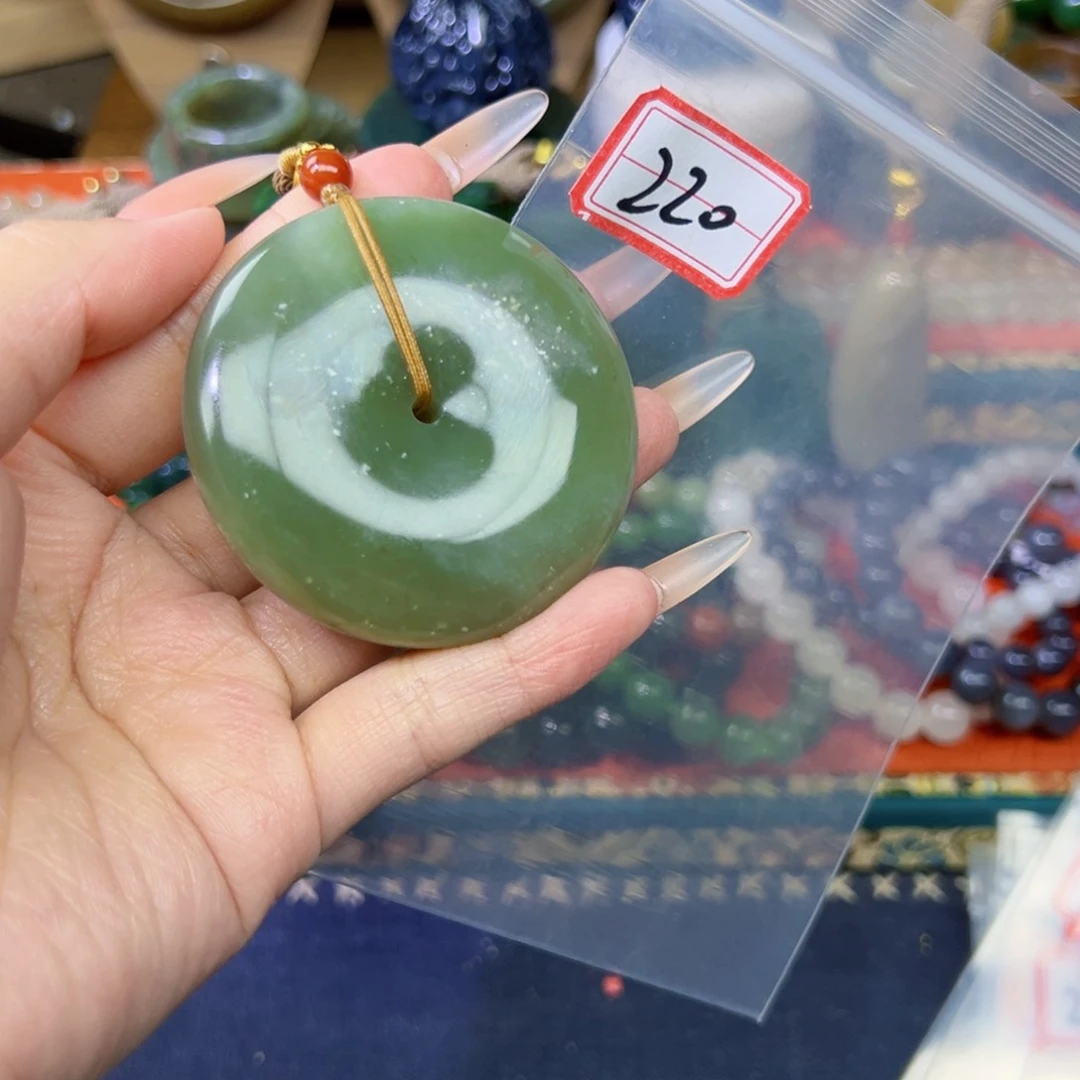 和田玉未镶嵌珠宝半成品