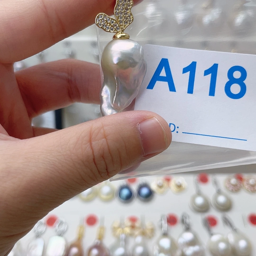 颈饰未镶嵌淡水珍珠