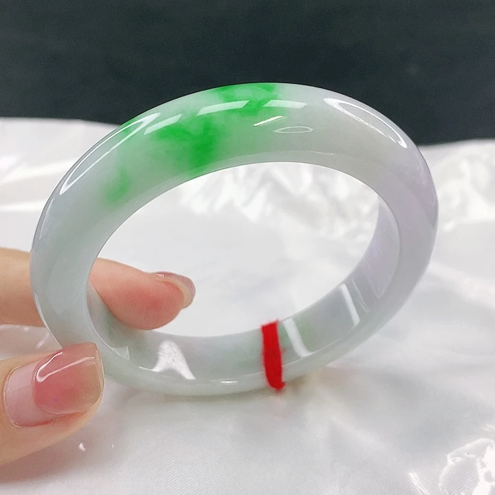 翡翠未镶嵌手镯圈52.5，0A052