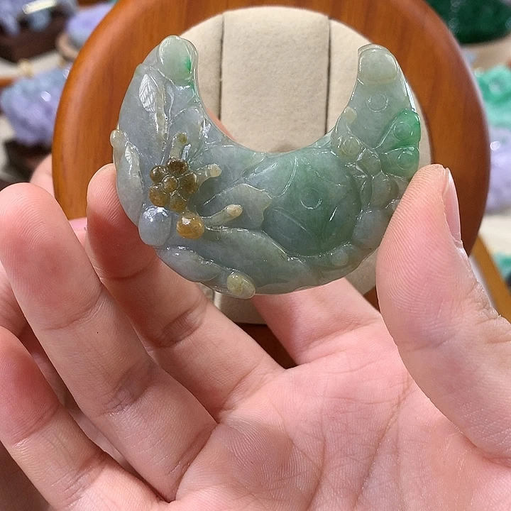 翡翠未镶嵌颈饰翡翠吊坠