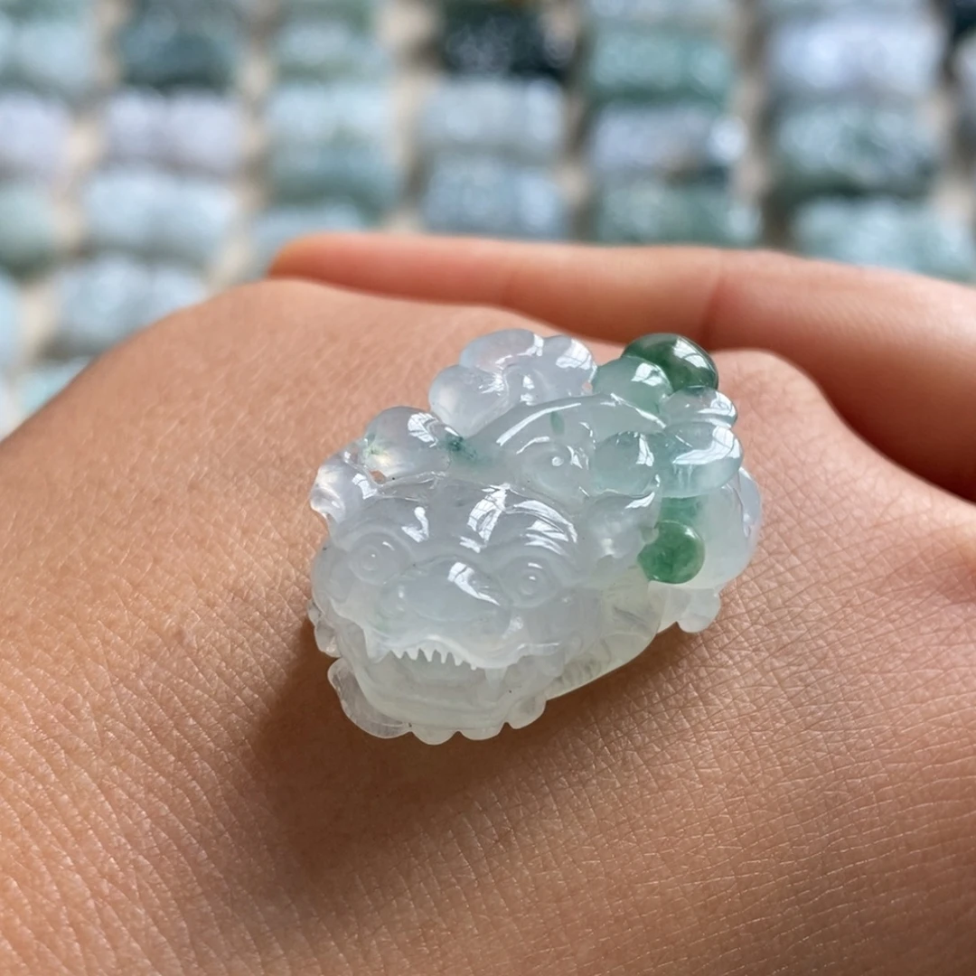 翡翠未镶嵌颈饰天然翡翠貔貅吊坠